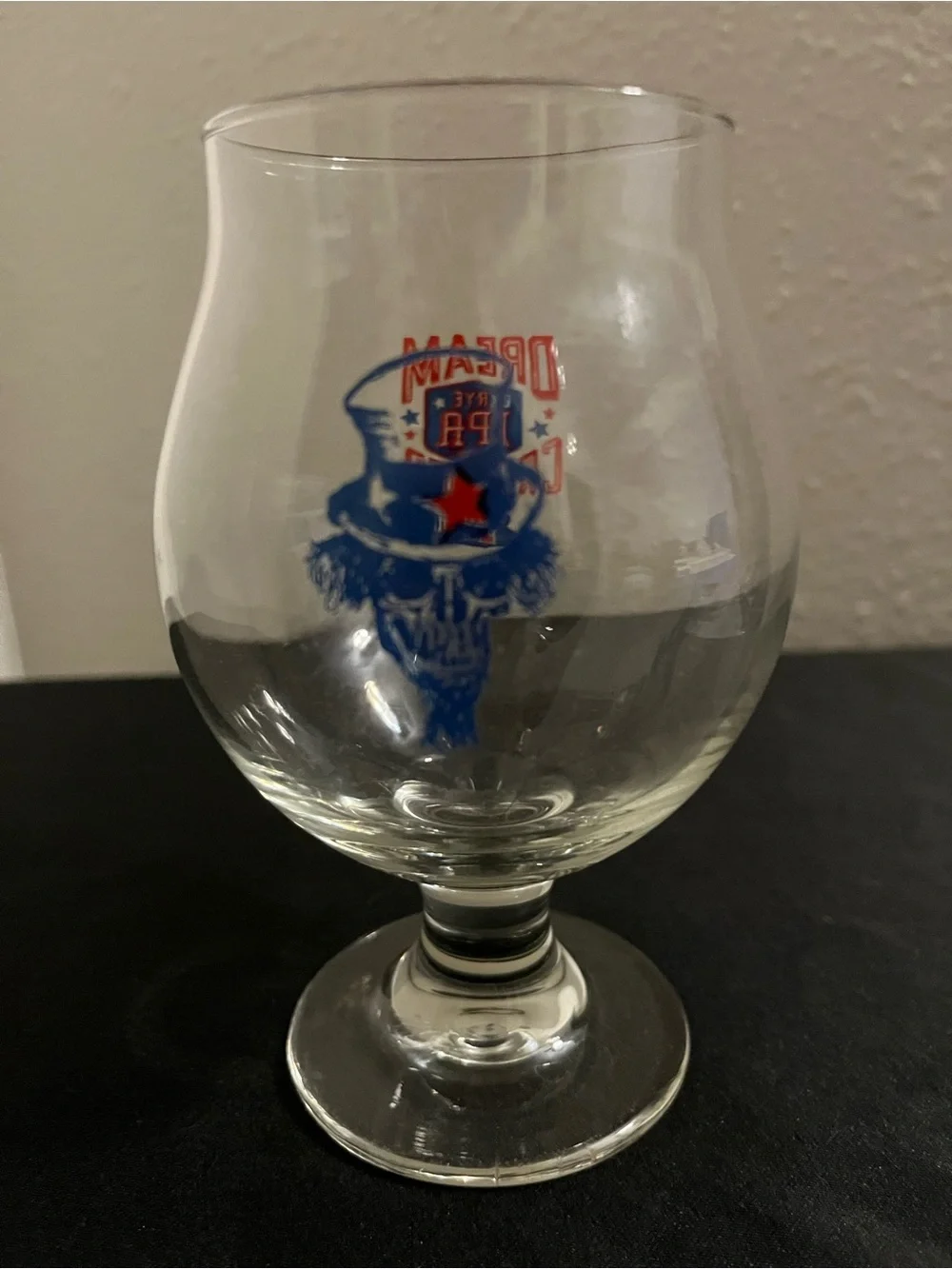 Deep Ellum Brewing CompanyDream Crusher IPA Branded Beer Glass - Red & Blue Logo